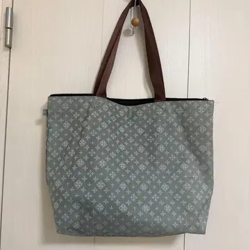 데일리 러셋 그레이 토트백