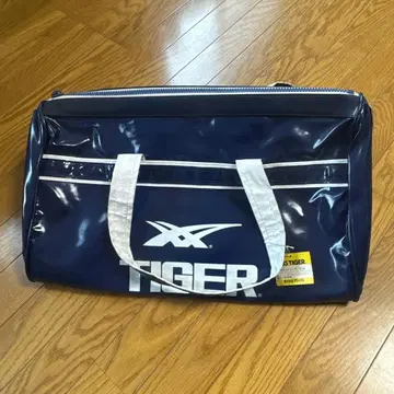 TIGER 네이비 보스턴 백