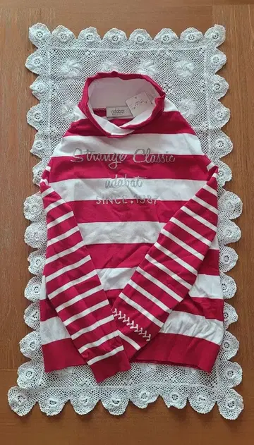 adabat 스트라이프 하이넥 니트