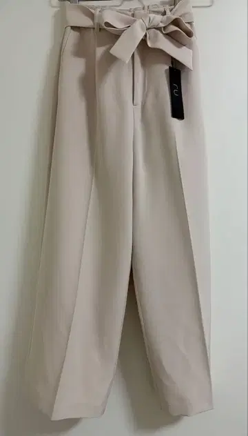 RU 리본 포함 와이드 팬츠