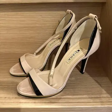 다이애나 베이지 블랙 하이힐 샌들