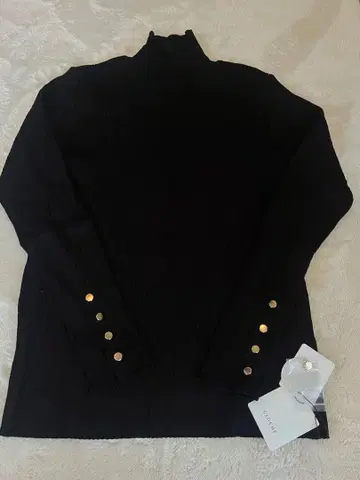 CLOCHE 블랙 니트 M 사이즈