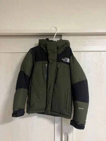 THE NORTH FACE 다운 자켓 올리브 그린