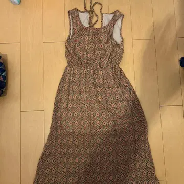 꽃무늬 슬리브리스 롱 원피스