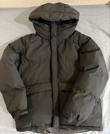 블랙 다운 자켓 후드 부착