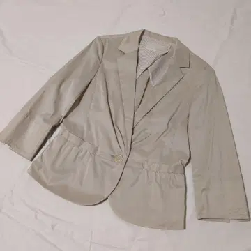 UNTITLED 베이지 테일러드 자켓 7부 소매