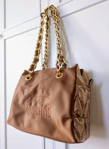 MOSCHINO 모스키노 골드 체인 퀼팅 브라운 백