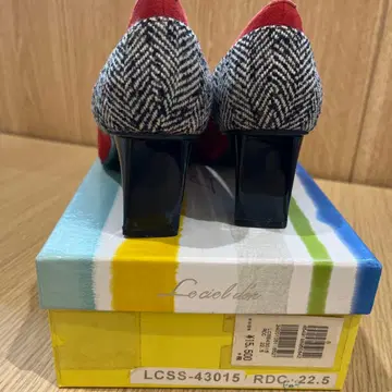 빨간색과 블랙 하이힐 22.5cm