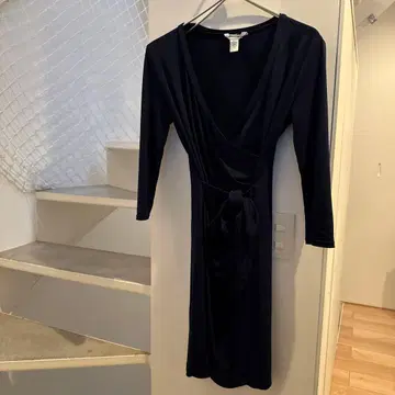 네이비 랩 스타일 긴팔 원피스