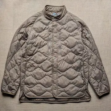 유니클로WM 리사이클 하이브리드 다운 자켓 브라운 M 사이즈