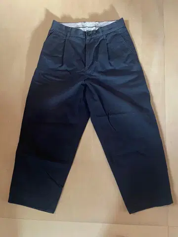 UNIVERSAL PRODUCTS 네이비 치노 팬츠