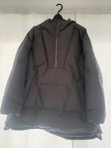 마차트 그레이 후드 부착 다운 자켓