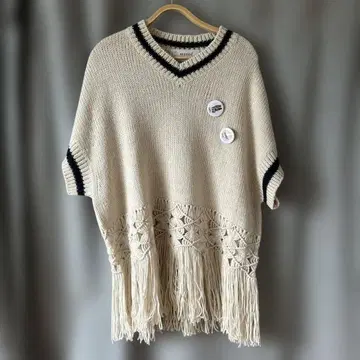 BEDSIDE DRAMA Grandma's Knit Vest