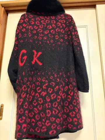 레오파드 무늬 퍼 옷깃 롱 코트