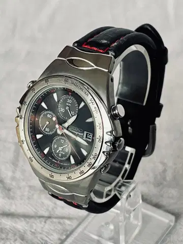 SEIKO 크로노그래프 지우지아로 마키나 스포르티바