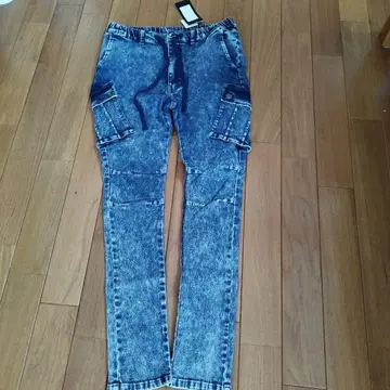 새상품 네이비 데님 팬츠 L 사이즈