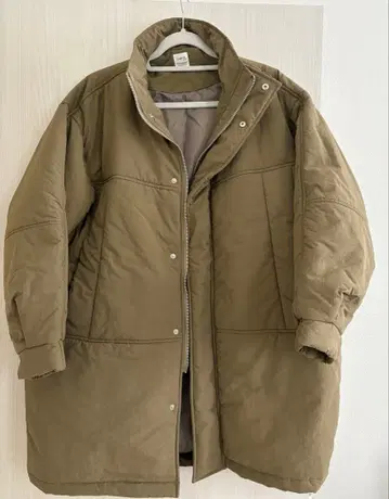 새상품 Ungrid 몬스터 코트