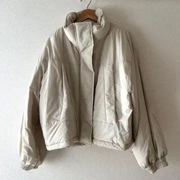 [ 거의 새상품 ] LOWRYS FARM 몬스터 숏코트