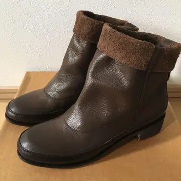 Lui e Lei 미사용 다크 브라운 숏부츠 천연 가죽