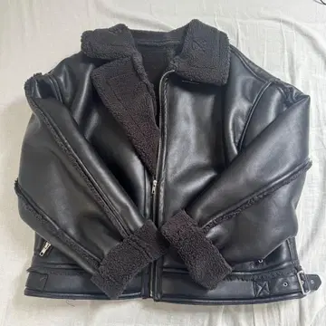 JEANASIS 블랙 가죽 자켓