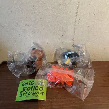DAISUKE KONDO 아트 컬렉션 마스코트 피규어 3체 세트