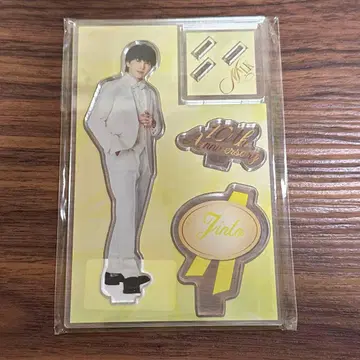 변환자재 아크릴 스탠드 M!LK 요시다 진토