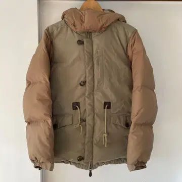 THE FABRIC 카키 베이지 다운 자켓