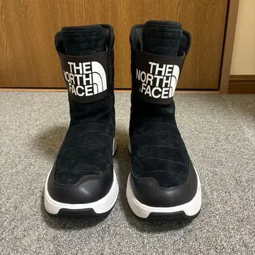 THE NORTH FACE 블랙 부츠