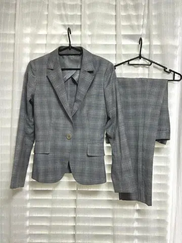 더 수트 컴퍼니 그레이 계열 체크 비즈니스 정장