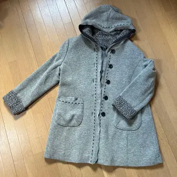 후드 부착 그레이 롱 코트