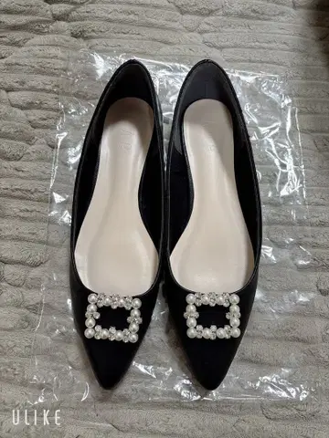 a.v.v 블랙 펄 버클 플랫슈즈 L