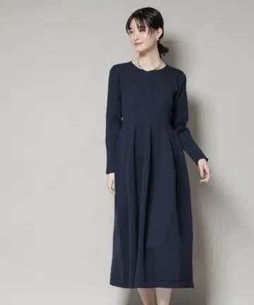 나노 유니버스 폼 스커트 니트 원피스