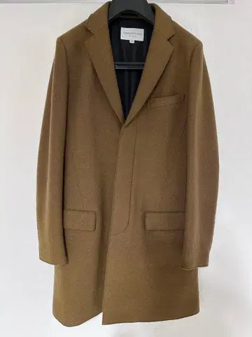 투모로우랜드 체스터 코트