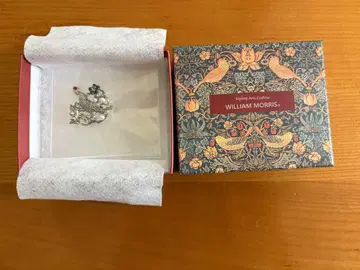 윌리엄 모리스 [딸기 도둑] 펜던트 브로치