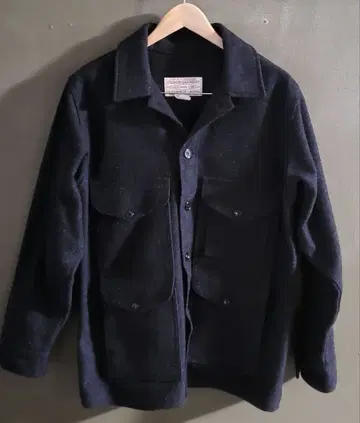 12월 21일까지 새상품급 C.C. FILSON 다크 그레이 자켓