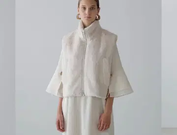 어도어 새상품급! 인기 에코 퍼 베스트 에크루