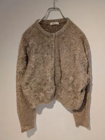 Mila Owen 크루넥 라메 니트 가디건