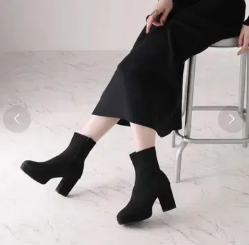 VIVIAN 스퀘어토 통굽 플랫폼 숏부츠 (블랙)