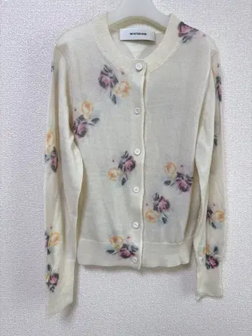 100% 메리노울 플라워 프린트 니트 가디건 S 새상품