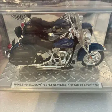 할리 모형 FLSTCIHERITAGESOFTAILCLASSIC 2006