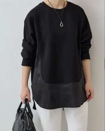 비어즐리 새틴 콤비 종이상자 티셔츠