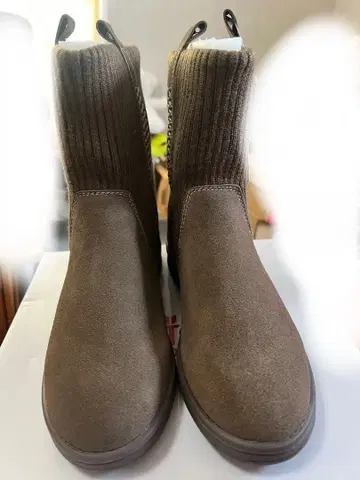 MINNETONKA 브라운 리브 부츠 24cm