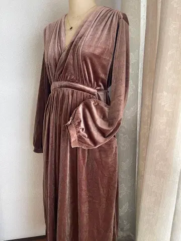 브라운 벨벳 롱 드레스 긴팔