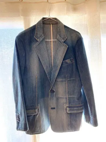 ALMOND x Lee 데미지 가공 데님 테일러드 자켓