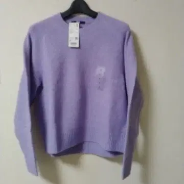 라벤더 긴팔 스웨터 M 사이즈