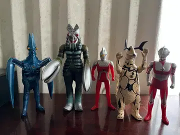 울트라맨 시리즈 괴수 피규어 5체 세트