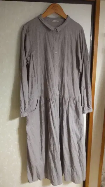 사만사 모스2 자수 원피스 차콜 그레이