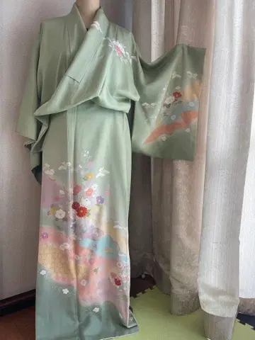 멀티 컬러 플라워 민트 그린 옅은 황록색 호몬기