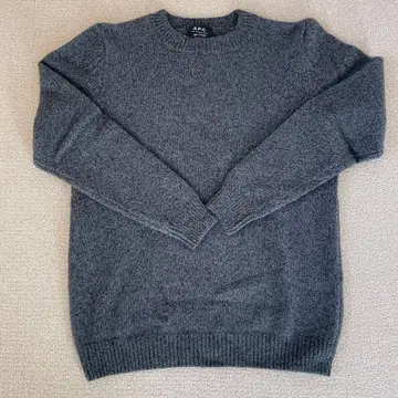 A.P.C 니트 M 사이즈