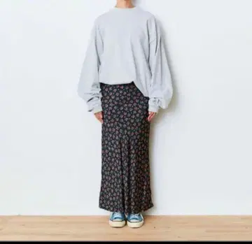 the shinzone 플라워 프린트 스커트 더 신존 롱 스커트